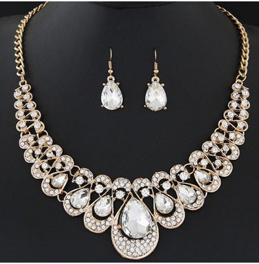 Necklace necklace earring set (Available)