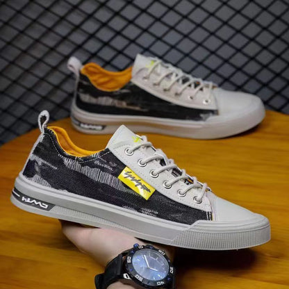 Student Trendy Men's Casual Canvas Shoes (Available)
