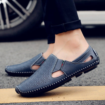 Fashion Men's Closed Toe Casual Breathable Sandals (Available)