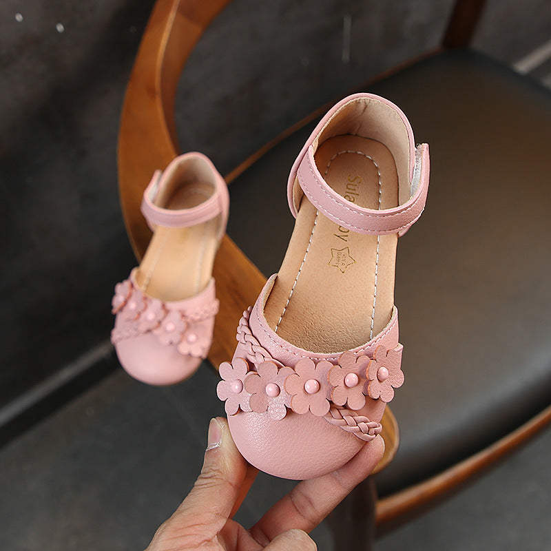 Girls half sandals flowers woven models princess shoes Korean version of the female baby slip leisure