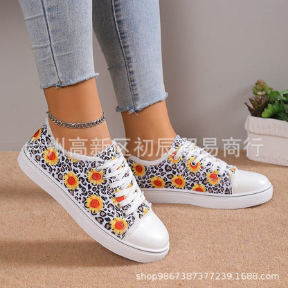 Versatile Flat Bottomed Student Lace Up Canvas Shoes (Available)