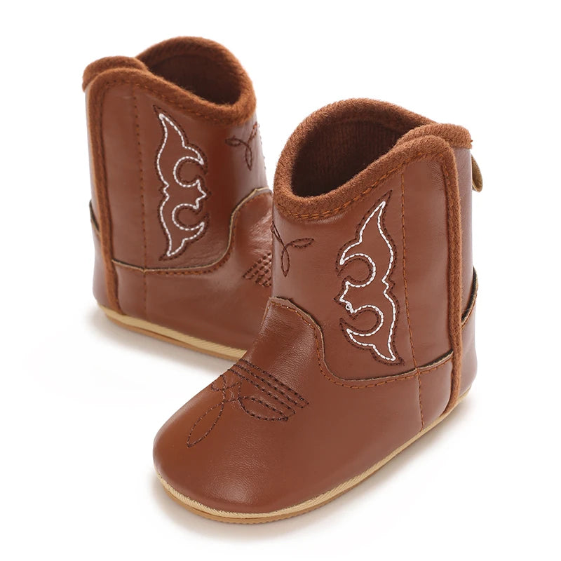 New Anti Slip Rubber Soled Walking Shoes For Young Children Fashionable Embroidered Leather Boots Newborn Shoes