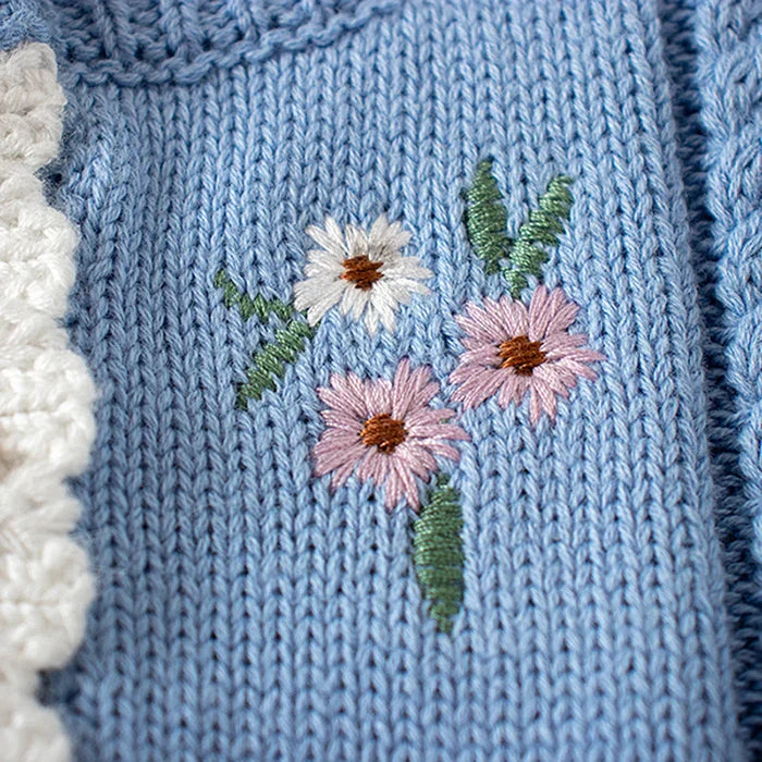 Winter Spring Baby Knitted Clothing Long Sleeved Floral Embroidery Knitting Coat Newborn Baby Girls Knitting Cardigan Sweater (Available)