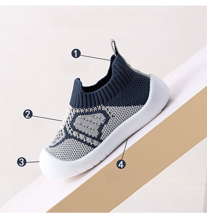 New children's toddler shoes hit spring and autumn casual versatile baby shoes soft sole kick