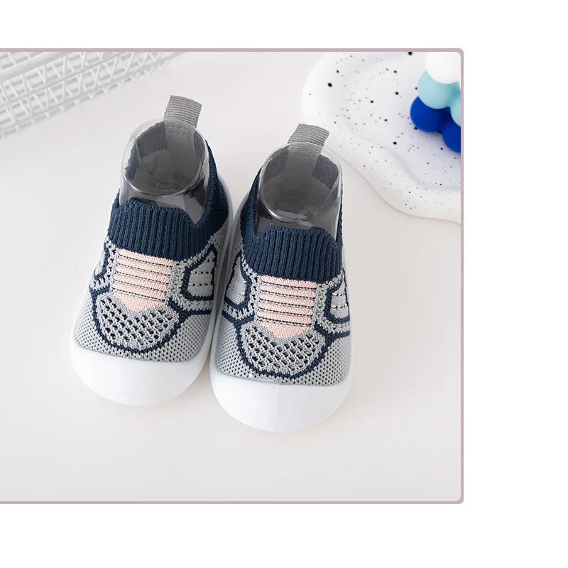 New children's toddler shoes hit spring and autumn casual versatile baby shoes soft sole kick