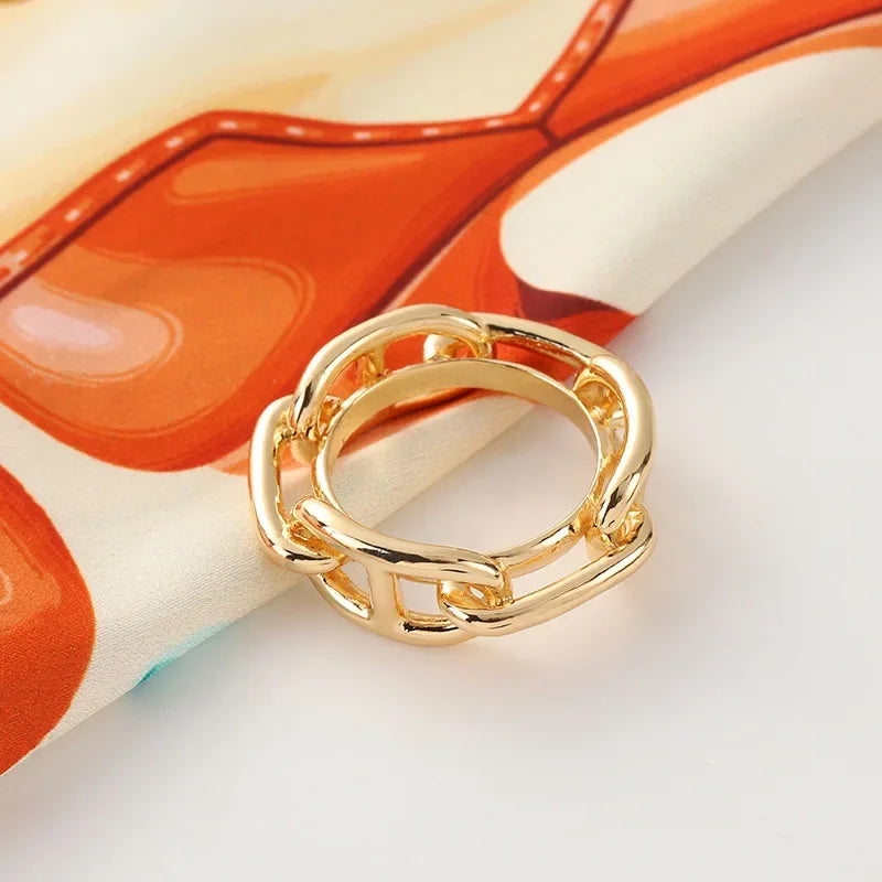 Scarves Brooches For Women Enamel Brooch Pin Simple Shawl Buckle Female Scarf Clip Fashion Jewelry Gifts Clothing Accessories