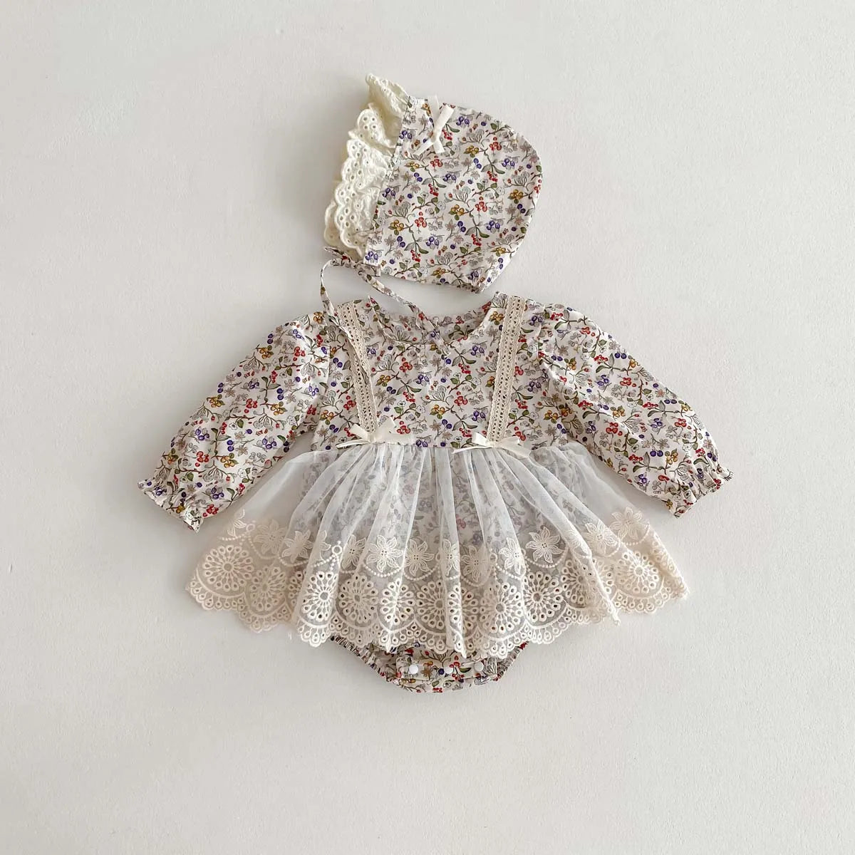 Newborn Girl Romper  Lace Cut Out Floral Dress   Long Sleeved+ Hat Baby Girl Bodysuit Baby Clothes 0-24 Months
