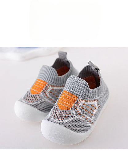 New children's toddler shoes hit spring and autumn casual versatile baby shoes soft sole kick