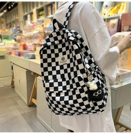 Schoolbags for female junior high school students, high school students, middle school students, girls' checkerboard backpacks