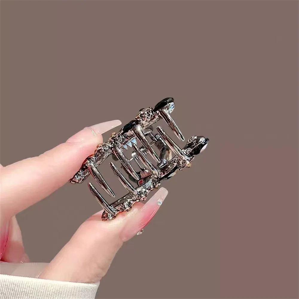 Black Small Hair Clip Claw For Women Flowers New Fashion Shiny Rhinestone Bangs Clip Hair Accessories