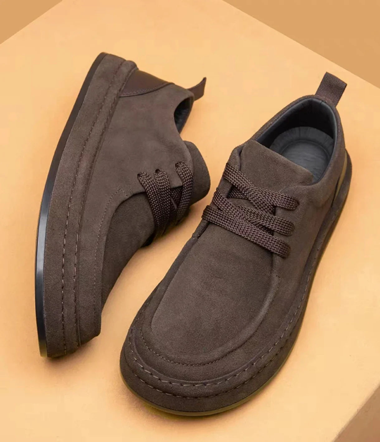 Men's Shoes Are Fashionable Brown Casual Shoes Made of Durable Suede Material Comfortable Walking Shoes Suitable for Daily Wear (Available)