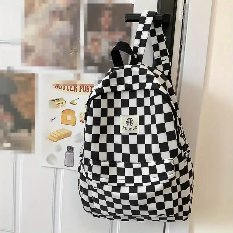 Schoolbags for female junior high school students, high school students, middle school students, girls' checkerboard backpacks