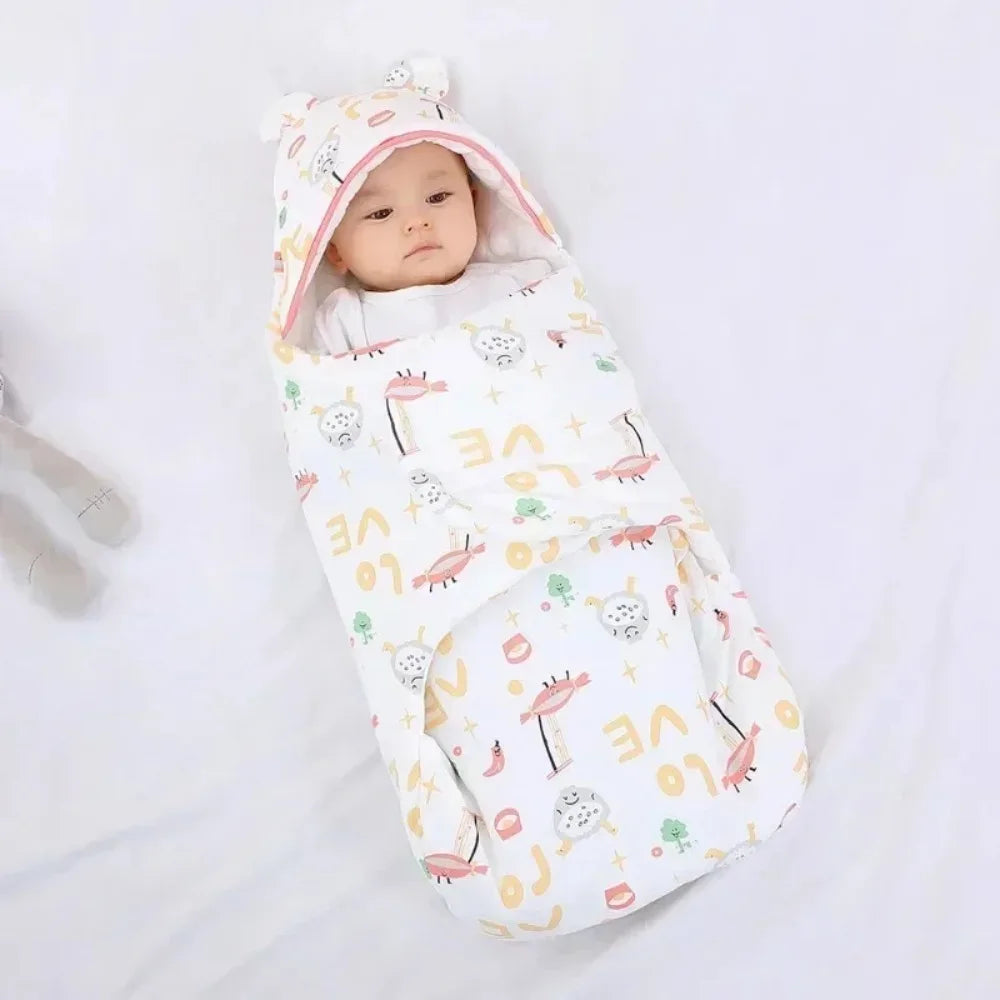 Newborns in The Delivery Room Are Wrapped in Swaddling Clothes and Sleeping Bags Made of Pure Cotton for Spring, Autumn, Winter