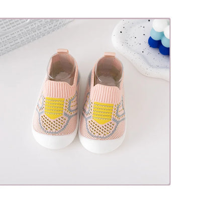 New children's toddler shoes hit spring and autumn casual versatile baby shoes soft sole kick