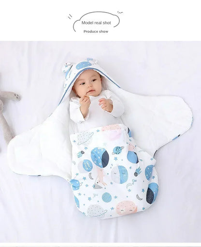 Newborns in The Delivery Room Are Wrapped in Swaddling Clothes and Sleeping Bags Made of Pure Cotton for Spring, Autumn, Winter
