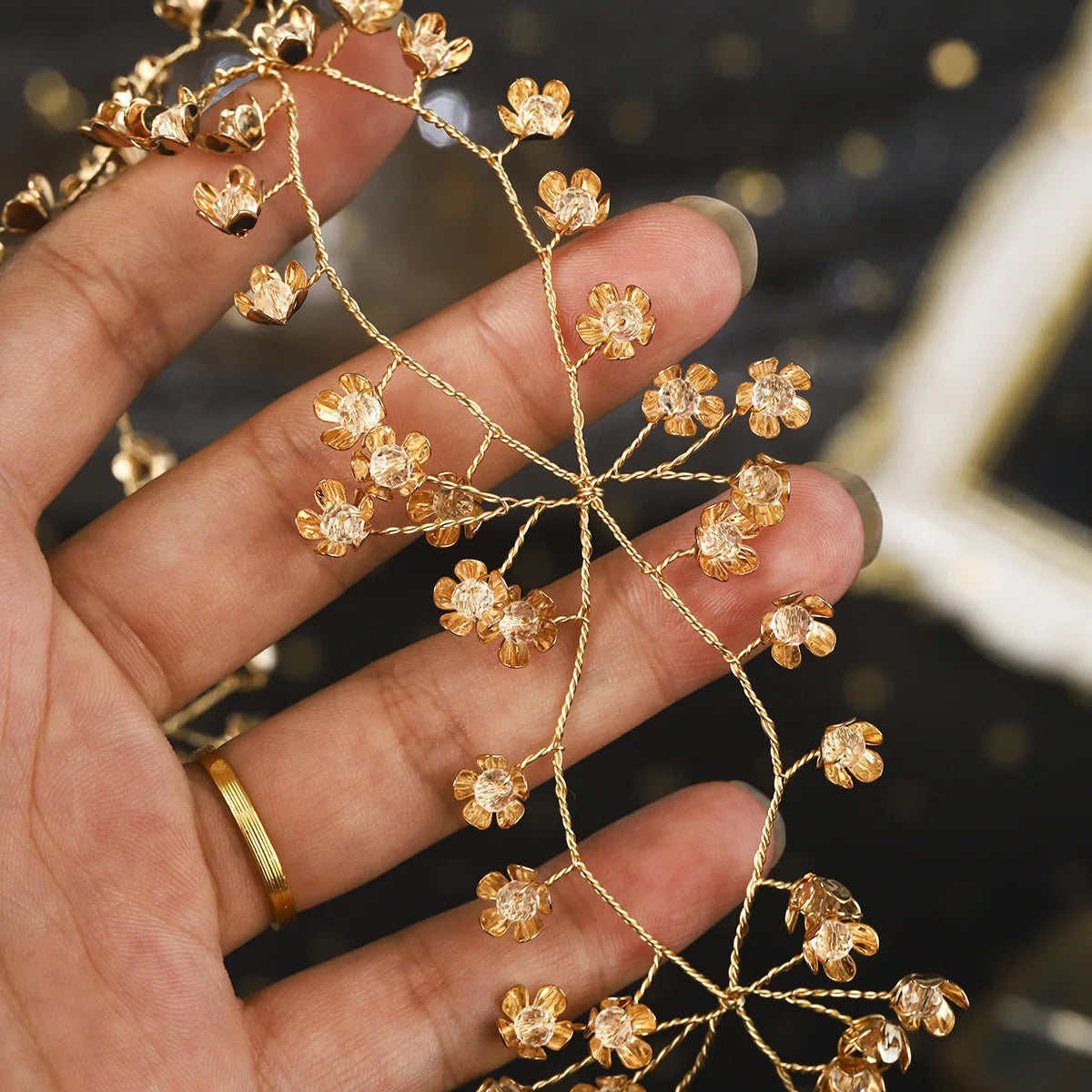Fashion Bridal Wedding Hair Accessories for Women Girl Flower Hair Jewelry Headpiece Headdress Party Celebration Hair Band Tiara