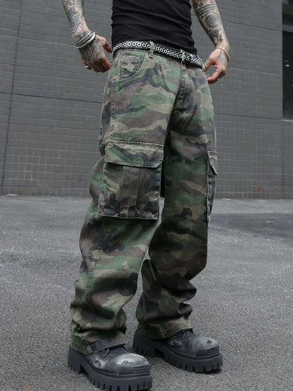 Men's camouflage utility jeans. Multi-pocket design. Stylish and trendy. Loose fit.