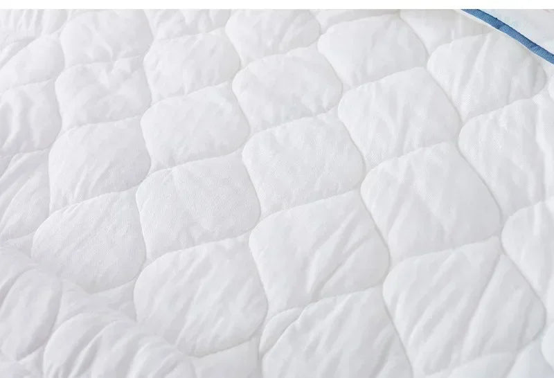 Newborns in The Delivery Room Are Wrapped in Swaddling Clothes and Sleeping Bags Made of Pure Cotton for Spring, Autumn, Winter