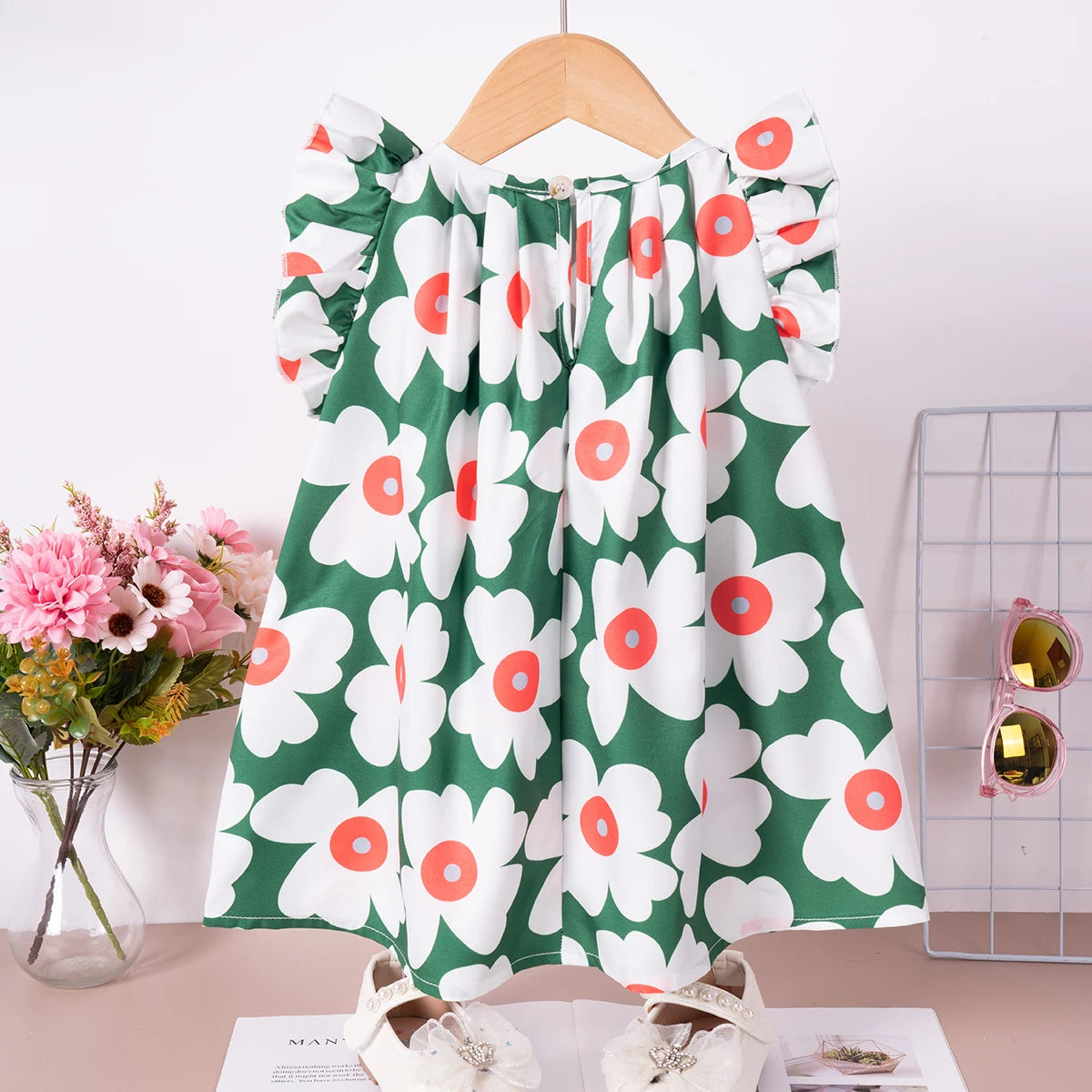 Summer children's wear adorable and sweet dresses featuring charming floral prints, fashionable and trendy girls clothing