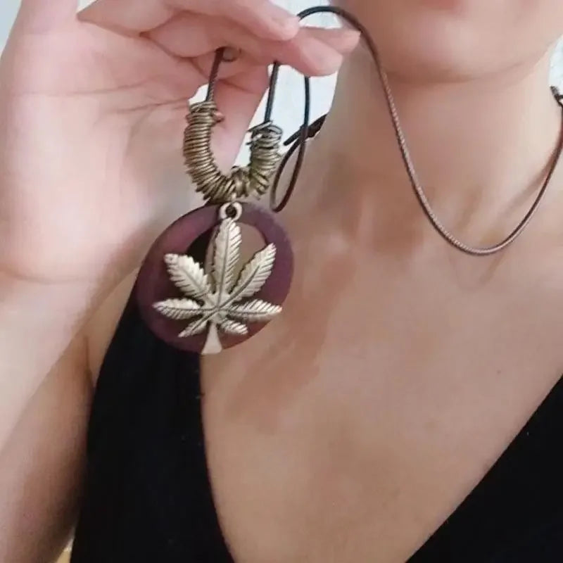 Vintage Accessories Ethnic Double-layer Round Wooden Maple Leaves Pendant Long Necklace For Women Men Sweater Chain Jewelry