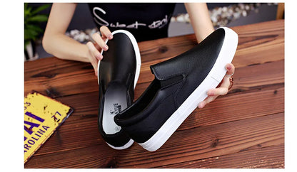 New Shoes for Men Leather Casual Shoes Spring Fashion Concise Flat Shoes 2 Colors Slip-on Loafers (Available)