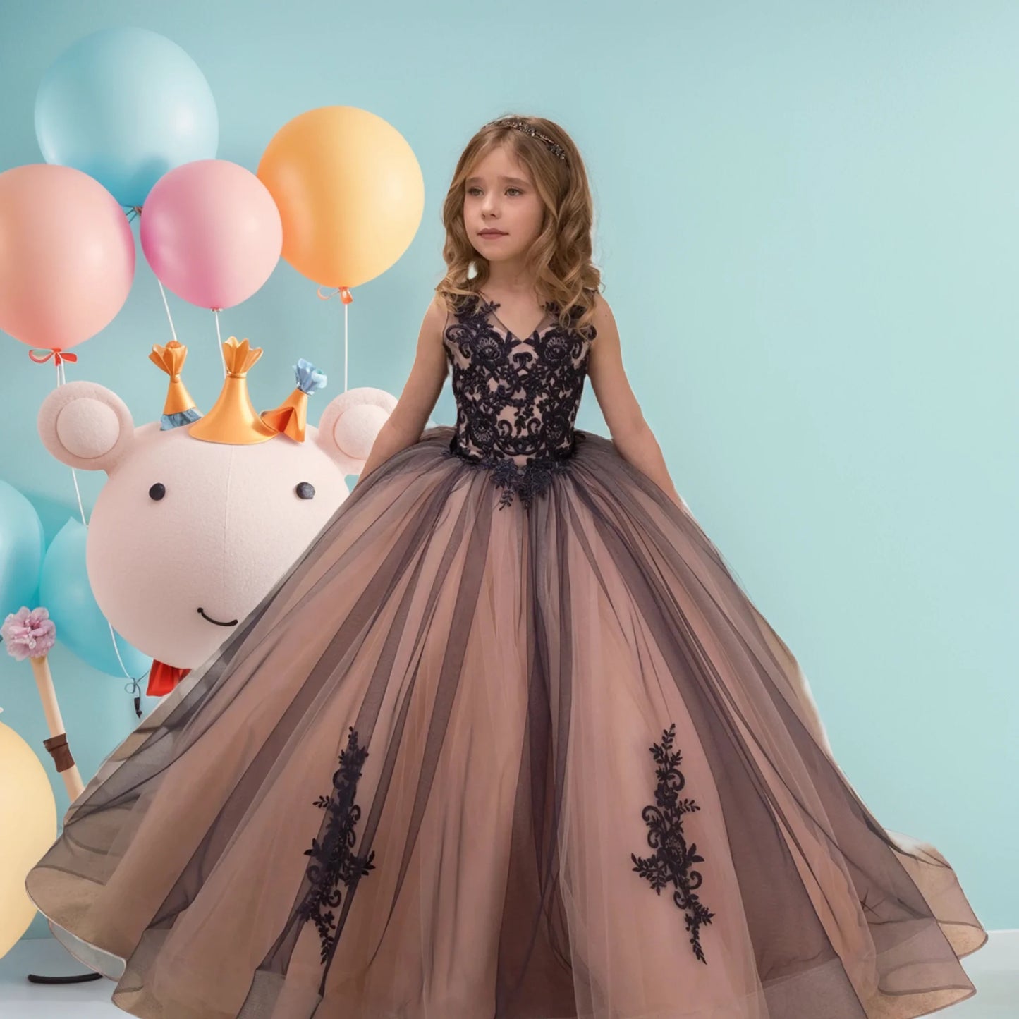 Elegant Girl Party Dress For Wedding Black V Neck Lace Tulle Long Flower Girls Dresses Princess Pageant Birthday Christmas Gown