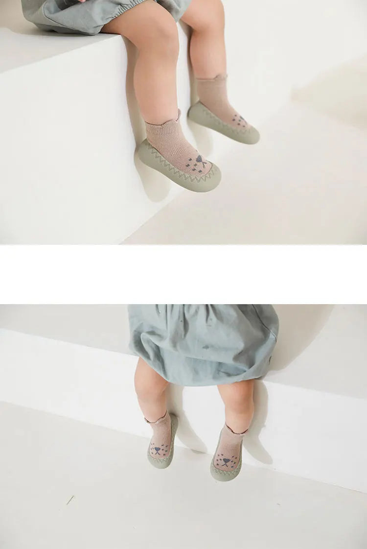 Spring And Summer Baby Shoes Soft Cartoon Baby Floor Socks Non-Slip Toddler Shoes Anti Drop Soft Soled Newborn Shoes