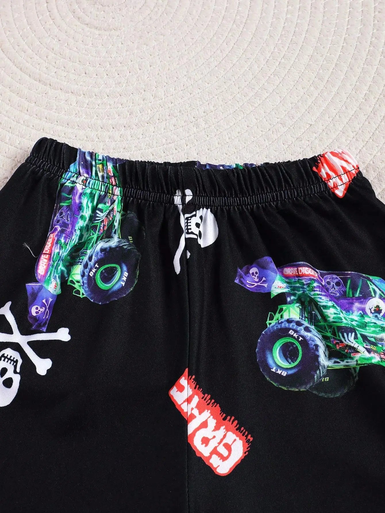 Boys Summer clothing - cartoon car print short sleeve top and shorts, stylish, casual, comfortable