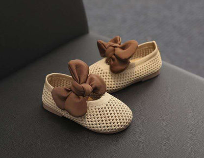 Summer New Children's Shoes Fashion Soft Bottom Baby Breathable Little Princess Hole Mesh Shoes (Available)