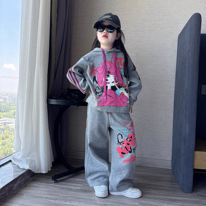 Casual style graffiti knitted sweater suits (Stock)